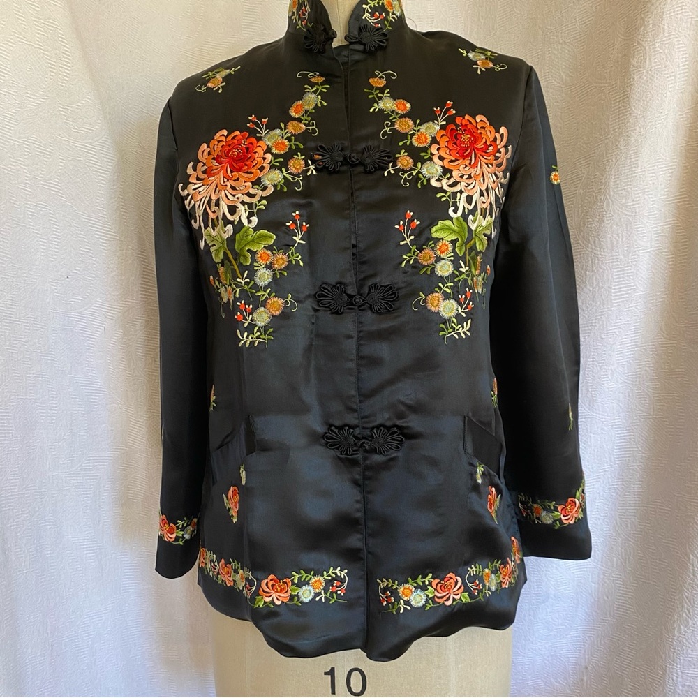 Vintage XS/S silk black heavily embroidered jacket.